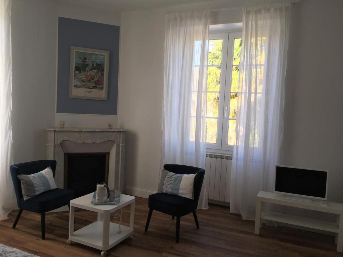 Bed and Breakfast Chalbonia Louhossoa Exterior foto